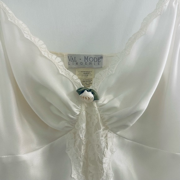 Vintage 1980’s Val Mode Lingerie Ivory White Lace Slip with Rose, Women Size XL - Picture 3 of 15